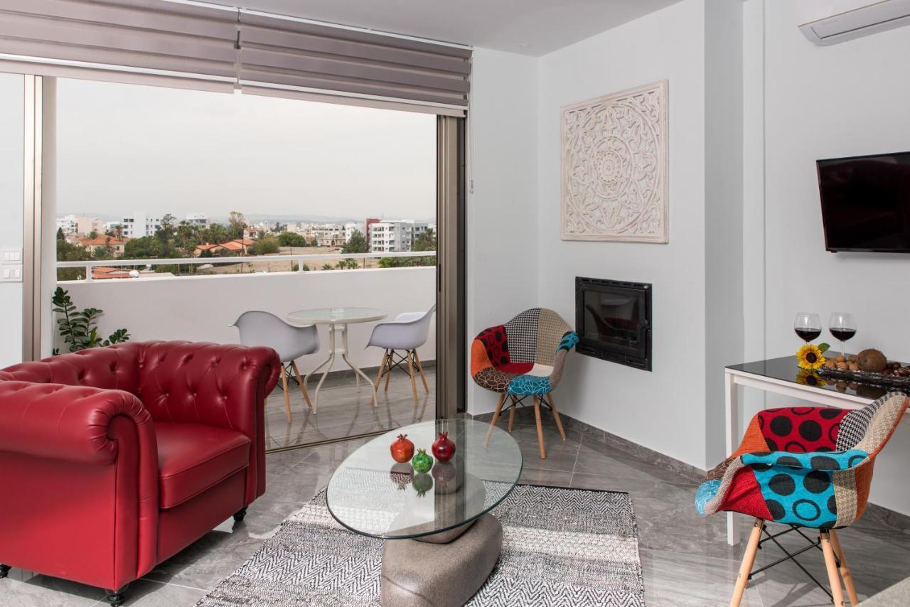 Mesogios House Suites Larnaca Exteriör bild